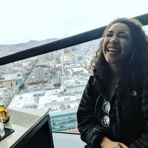 Meet your Posher, Alyson